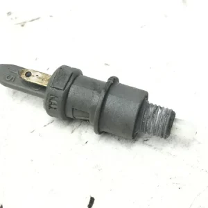 A Buon Prezzo Mbk booster spirit 50 sensore pulsante stop microstop freno posteriore 2003 2003 sa065