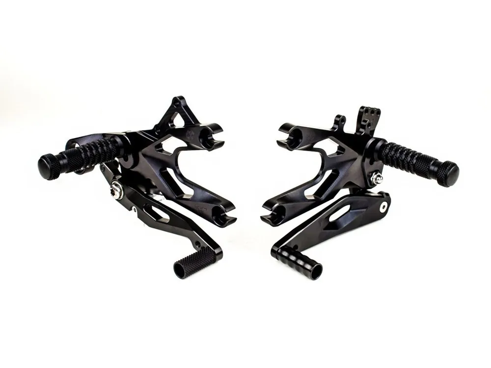 PEDANE ARRETRATE ALLUMINIO NERE FXR GILLES TOOLING BMW HP4 2012-2015- Economico