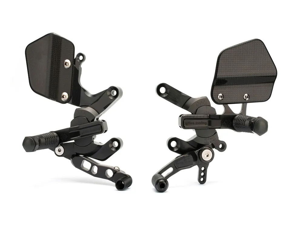 PEDANE ARRETRATE ALLUMINIO NERE GILLES TOOLING KAWASAKI ZX-10R 2011-2019- Nuova Collezione