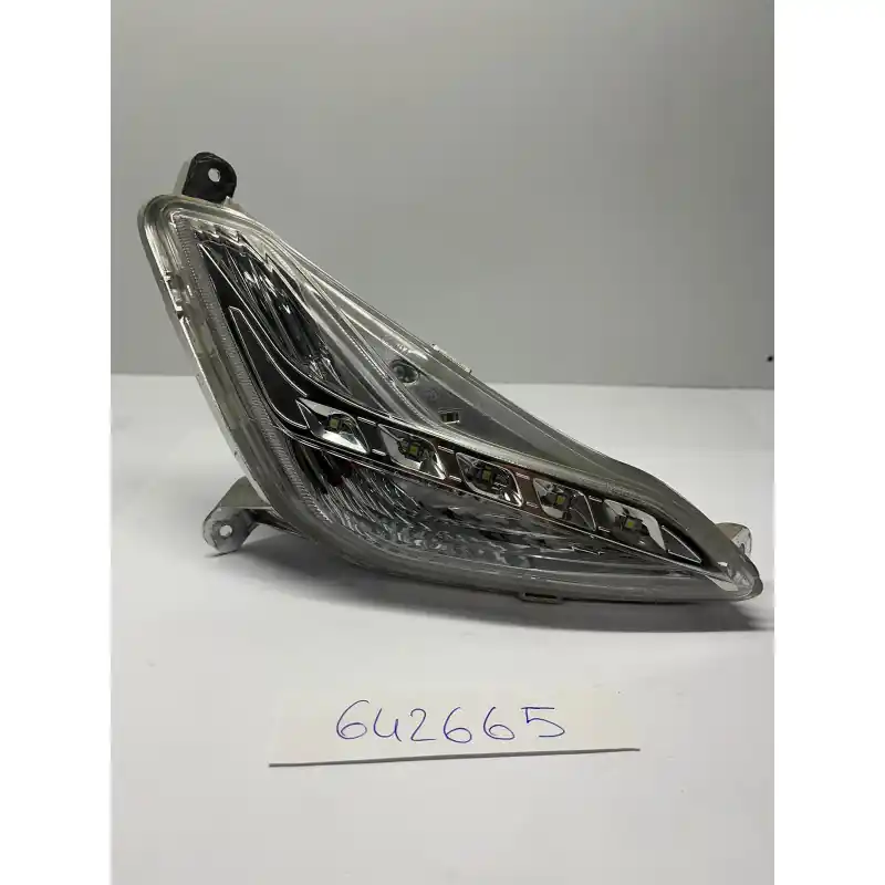 Esclusivo LAMPEGGIATORE ANT. DX. PIAGGIO BEVERLY 300 USATO