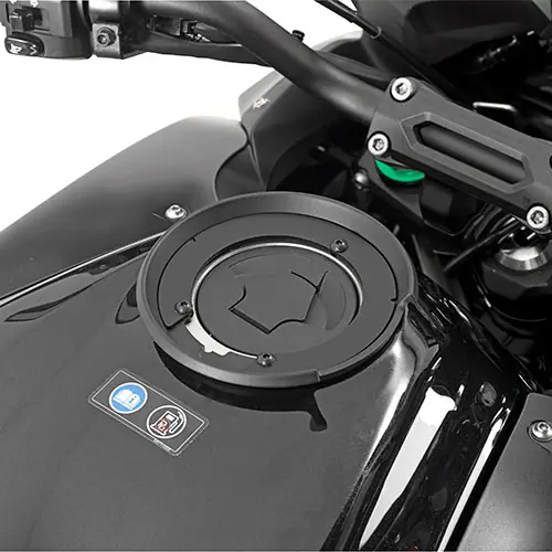 Offerta Lampo GIVI BF26 FLANGIA PER BORSE DA SERBATOIO TANLOCK-