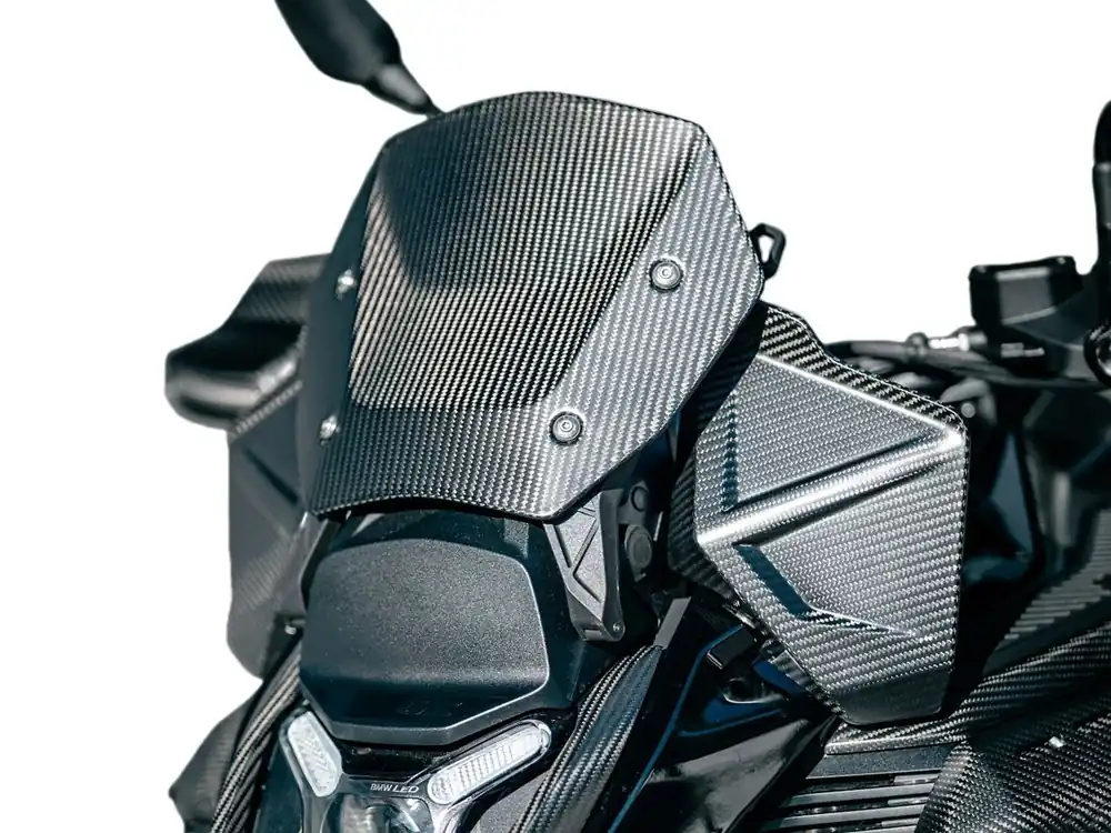 DEFLETTORE ANTIVENTO SINISTRO CARBONIO OPACO ILMBERGER BMW R 1300 GS ADVENTURE 2024-2025- Offerta