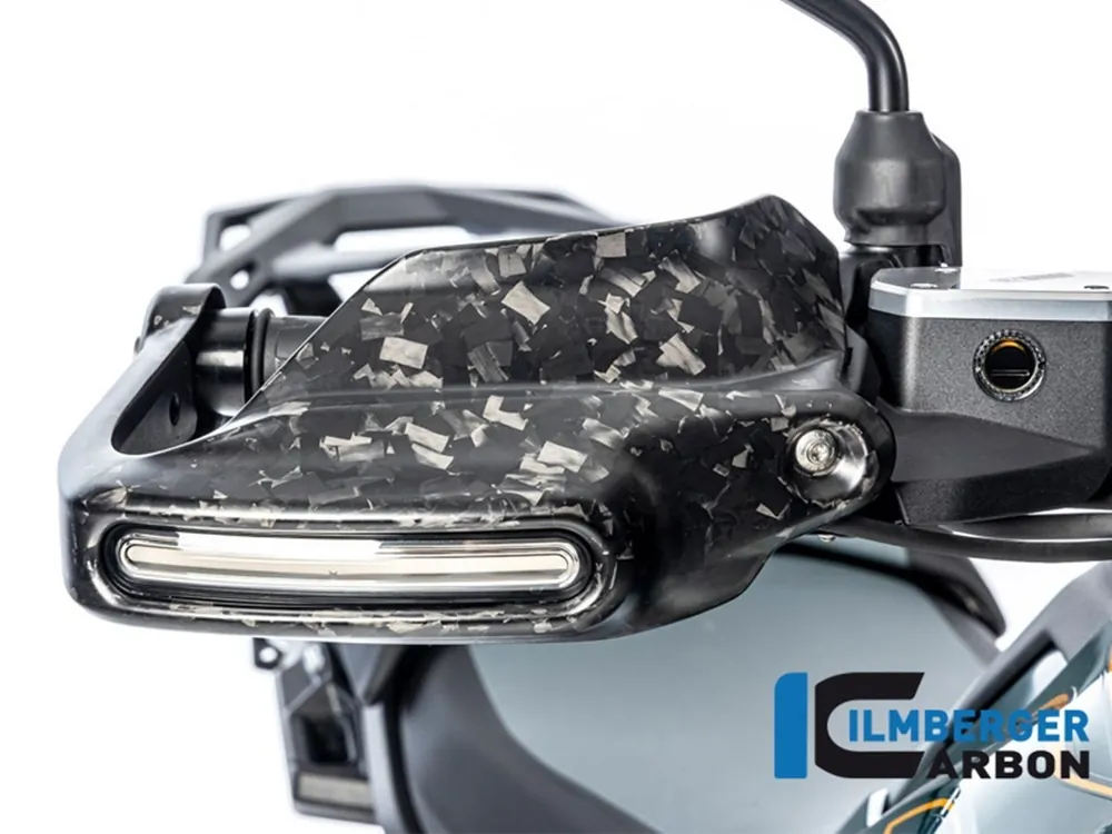 PARAMANO ALTO DX BLACK DIAMOND CARBON OPACO CON FRECCIA ILMBERGER BMW R 1300 GS / ADV 2023-2025- Pagamento Sicuro