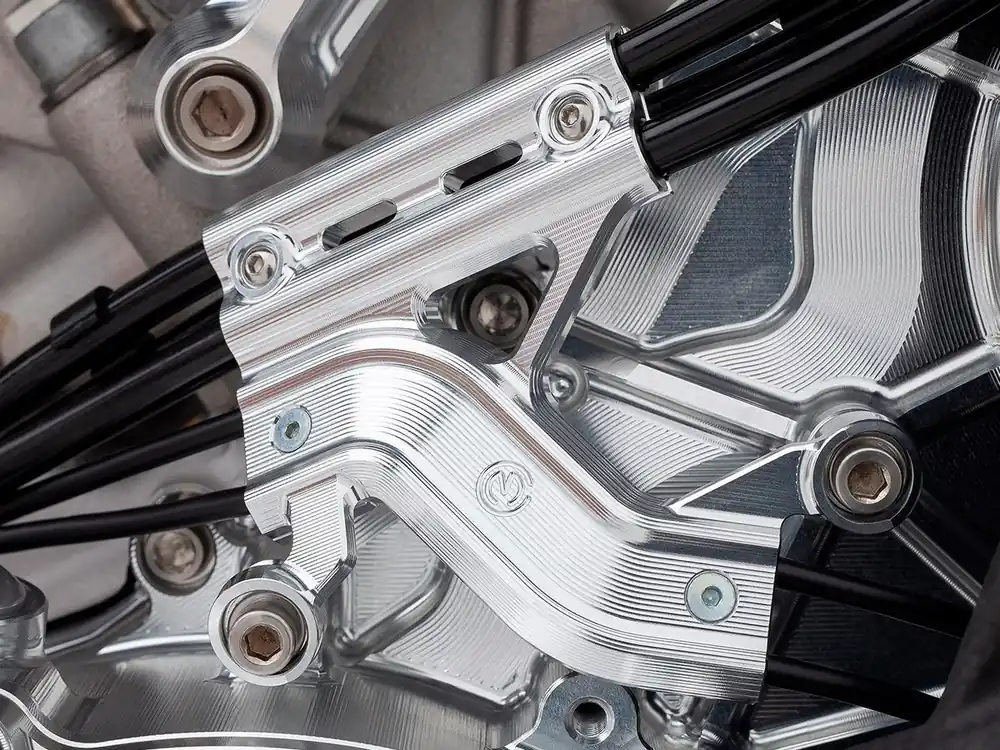 KIT PIASTRINO COPRITUBI/COPRIFILI ALLUMINIO MOTOCORSE DUCATI PANIGALE V4 / S / R 2025-2026- Nuova Collezione
