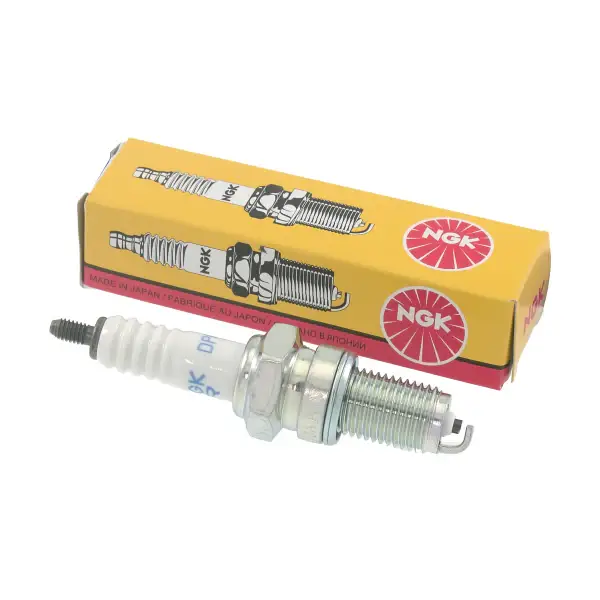Consegna Rapida Candela NGK CR7EK Stock 7546  per SUZUKI UH200 BURGMAN K7-L0 200 2007 - 2010