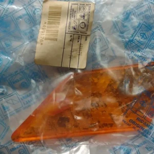 499176 PLASTICA FRECCIA ANTERIORE SINISTRA PIAGGIO SCATTO 50 Ordina Subito